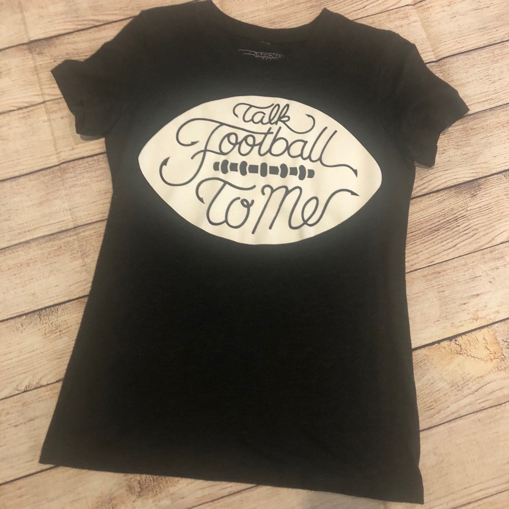 Graphic tee